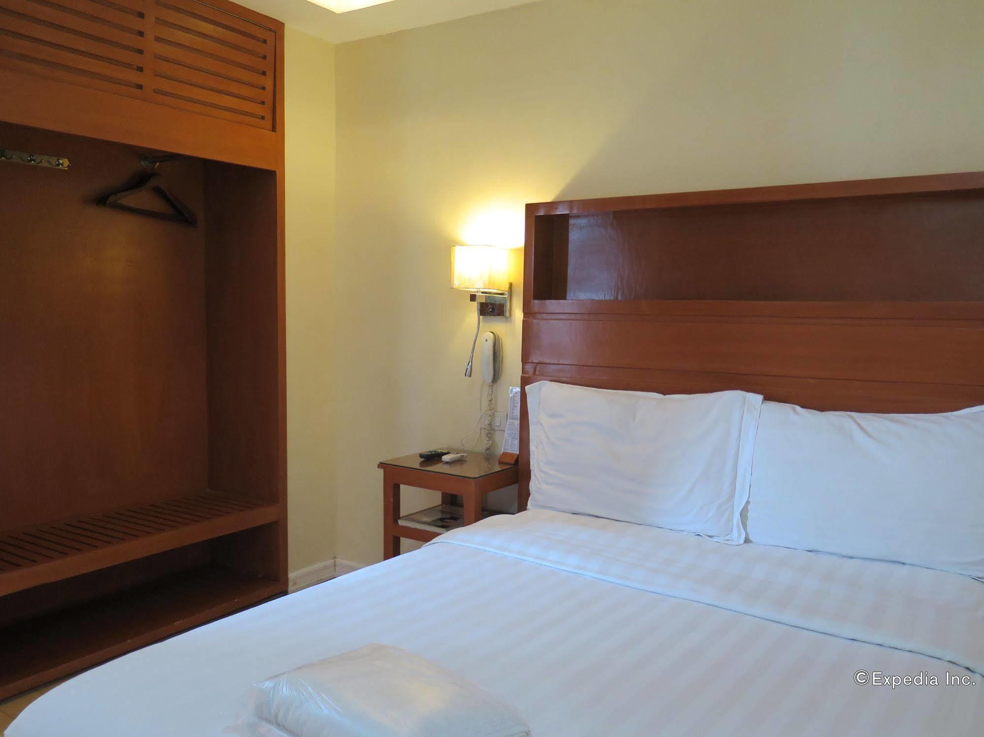 La Gloria Residence Inn Cebu Exterior foto